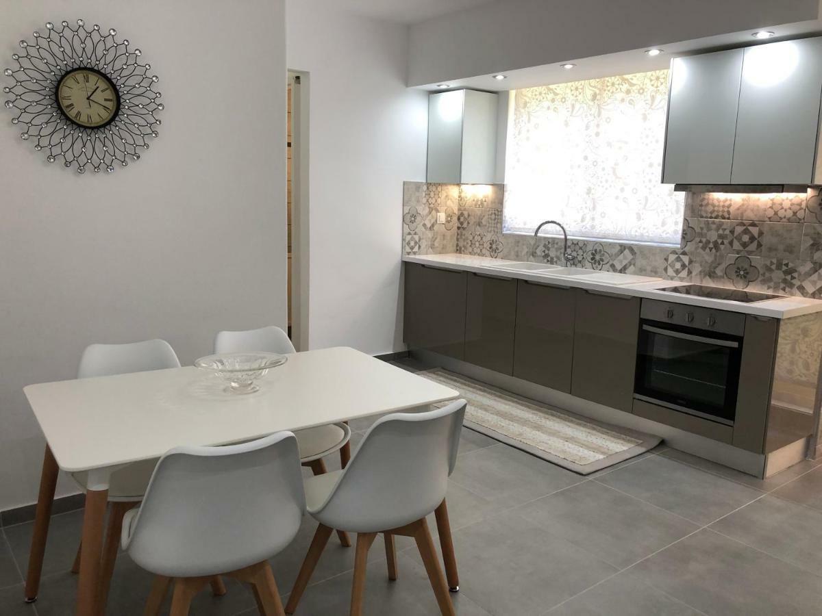 Cosy Apartment In Chalandri Athènes Extérieur photo